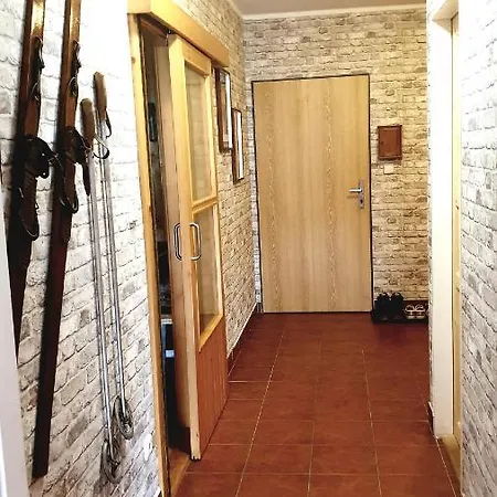 Apartma Raj V Ramzove * Ostruzna