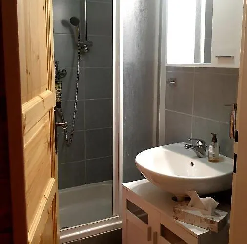 Apartma Raj V Ramzove Апартаменты